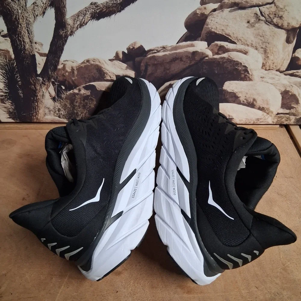 Hoka Clifton 8 Mens Running Shoes Black White Wide 2E Sneakers sz 12.5